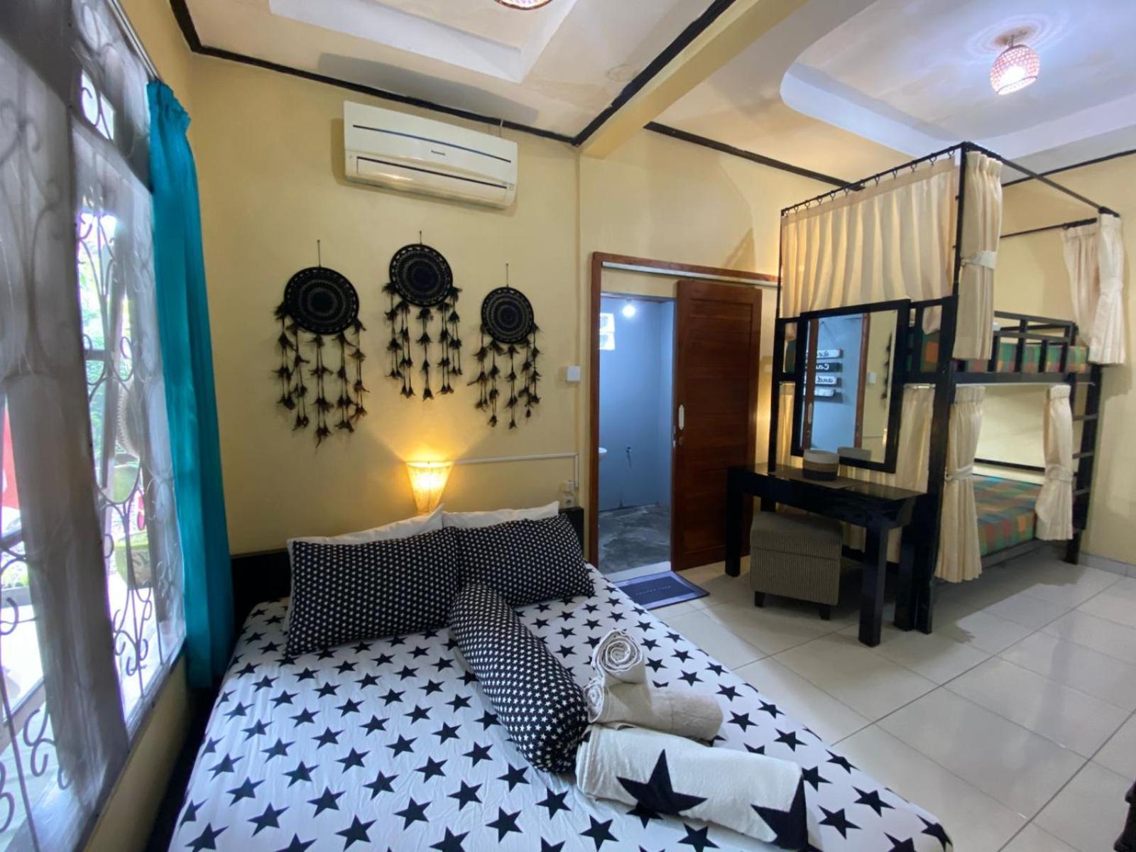 Coliving Bali Sweet Home Kost Lengkap Di Tabanan Kota الغرفة الصورة