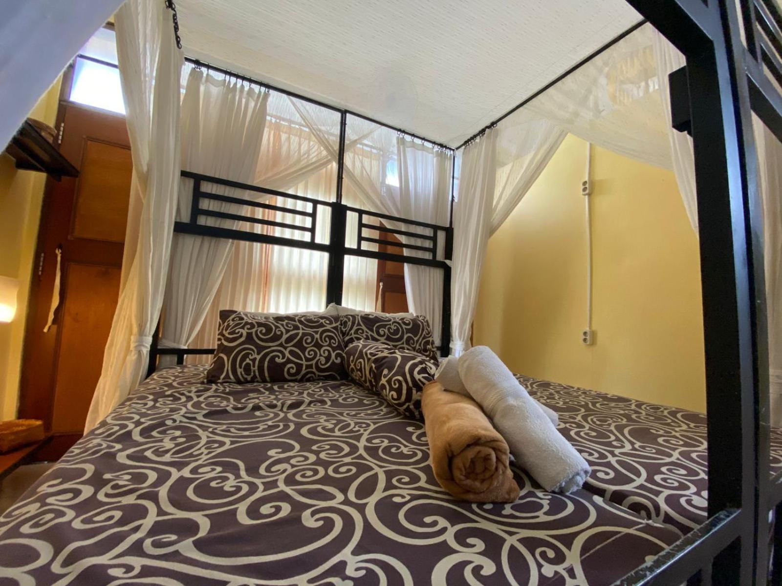 Coliving Bali Sweet Home Kost Lengkap Di Tabanan Kota الغرفة الصورة
