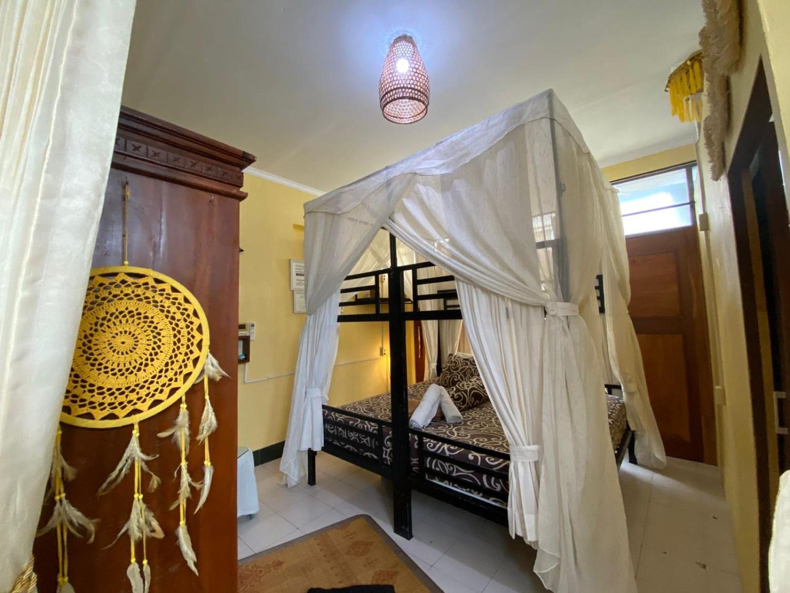 Coliving Bali Sweet Home Kost Lengkap Di Tabanan Kota الغرفة الصورة