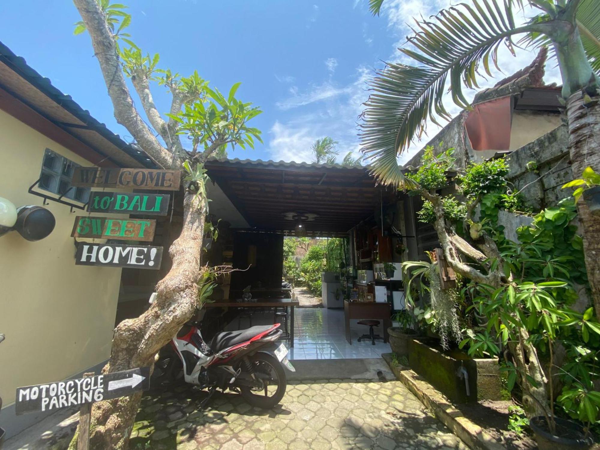Coliving Bali Sweet Home Kost Lengkap Di Tabanan Kota المظهر الخارجي الصورة